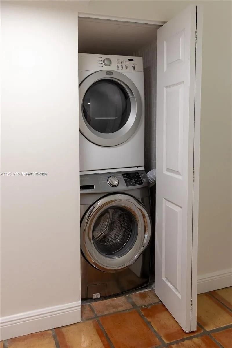 6423 Collins Ave, Unit 1101, Miami Beach, FL 33141 Photo