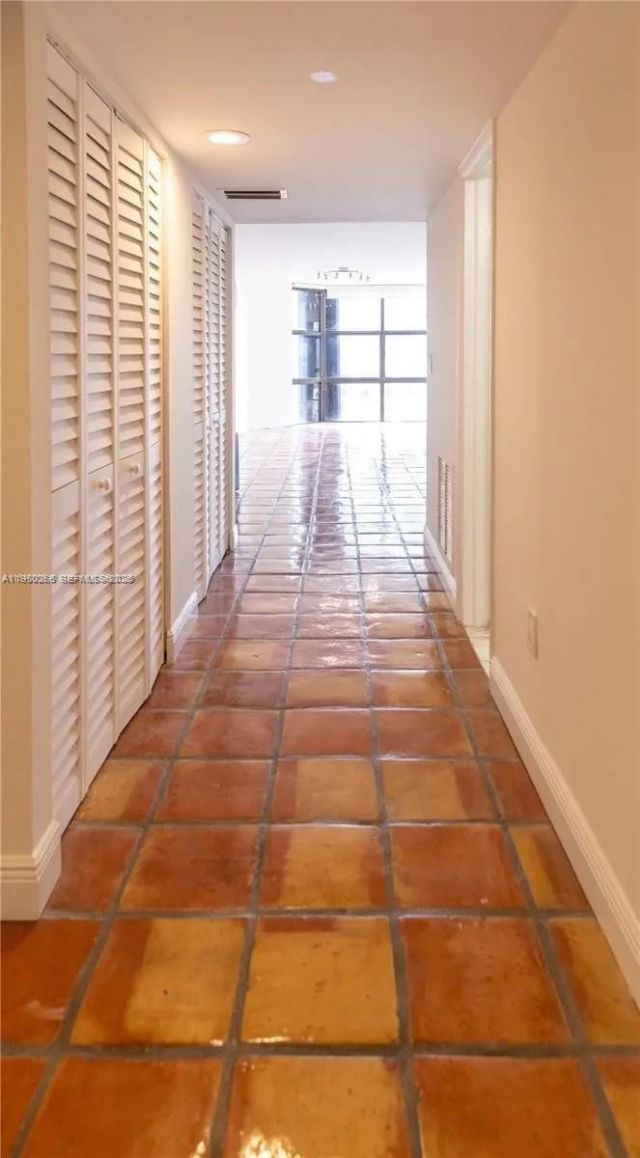 6423 Collins Ave, Unit 1101, Miami Beach, FL 33141 Photo