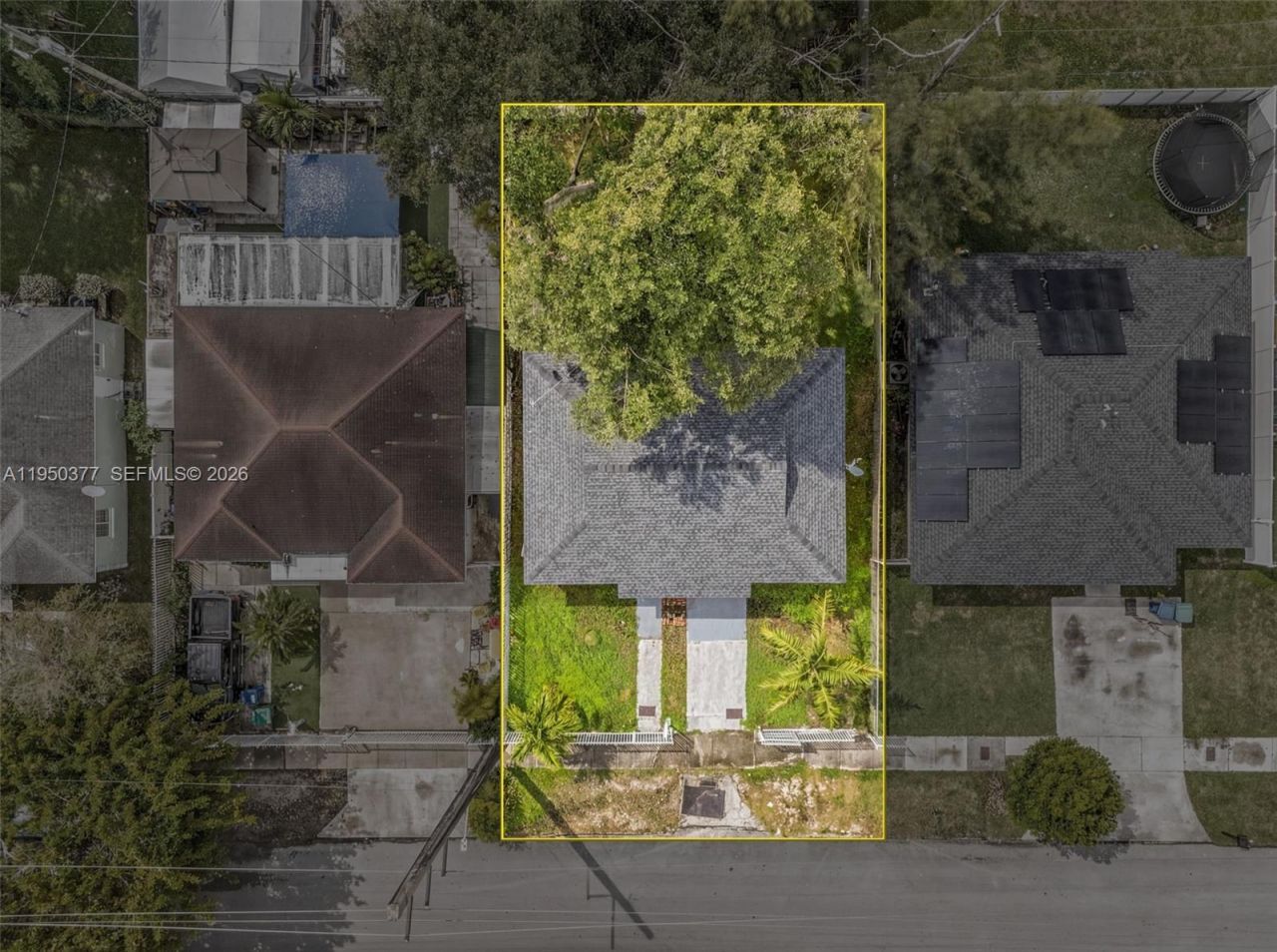 1334 NW 83rd St, Miami, FL 33147 Photo