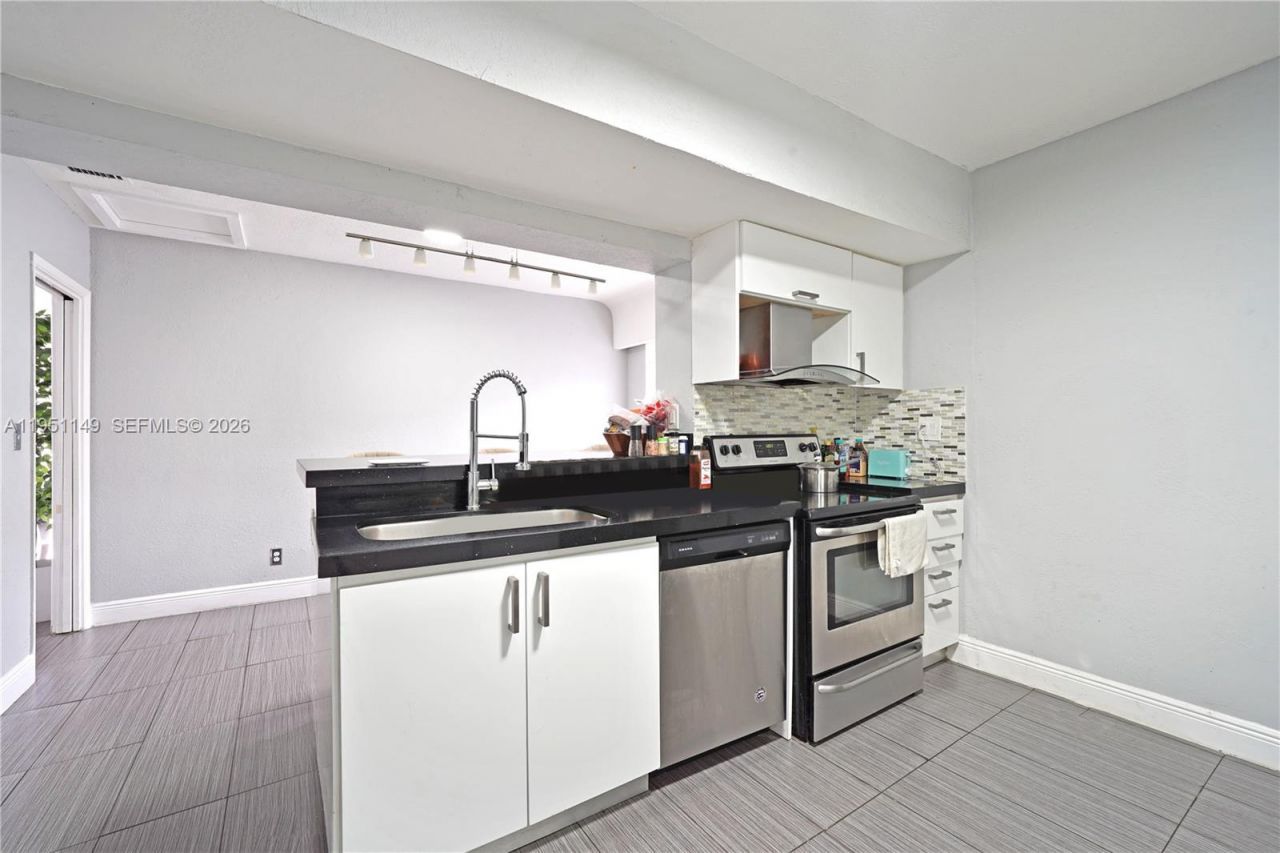 2534 Monroe St, Hollywood, FL 33020 Photo