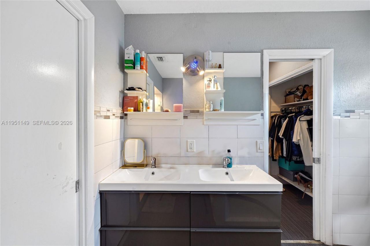 2534 Monroe St, Hollywood, FL 33020 Photo