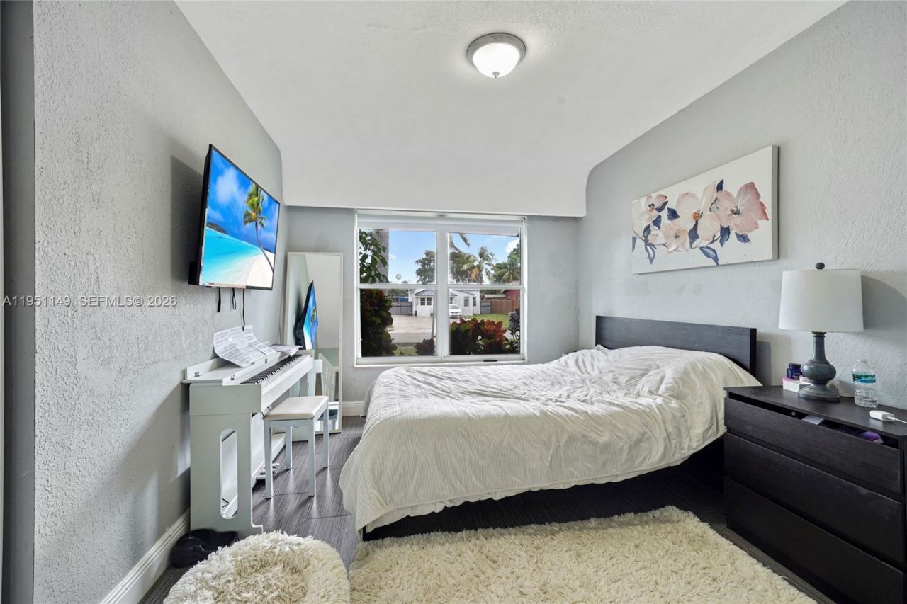 2534 Monroe St, Hollywood, FL 33020 Photo