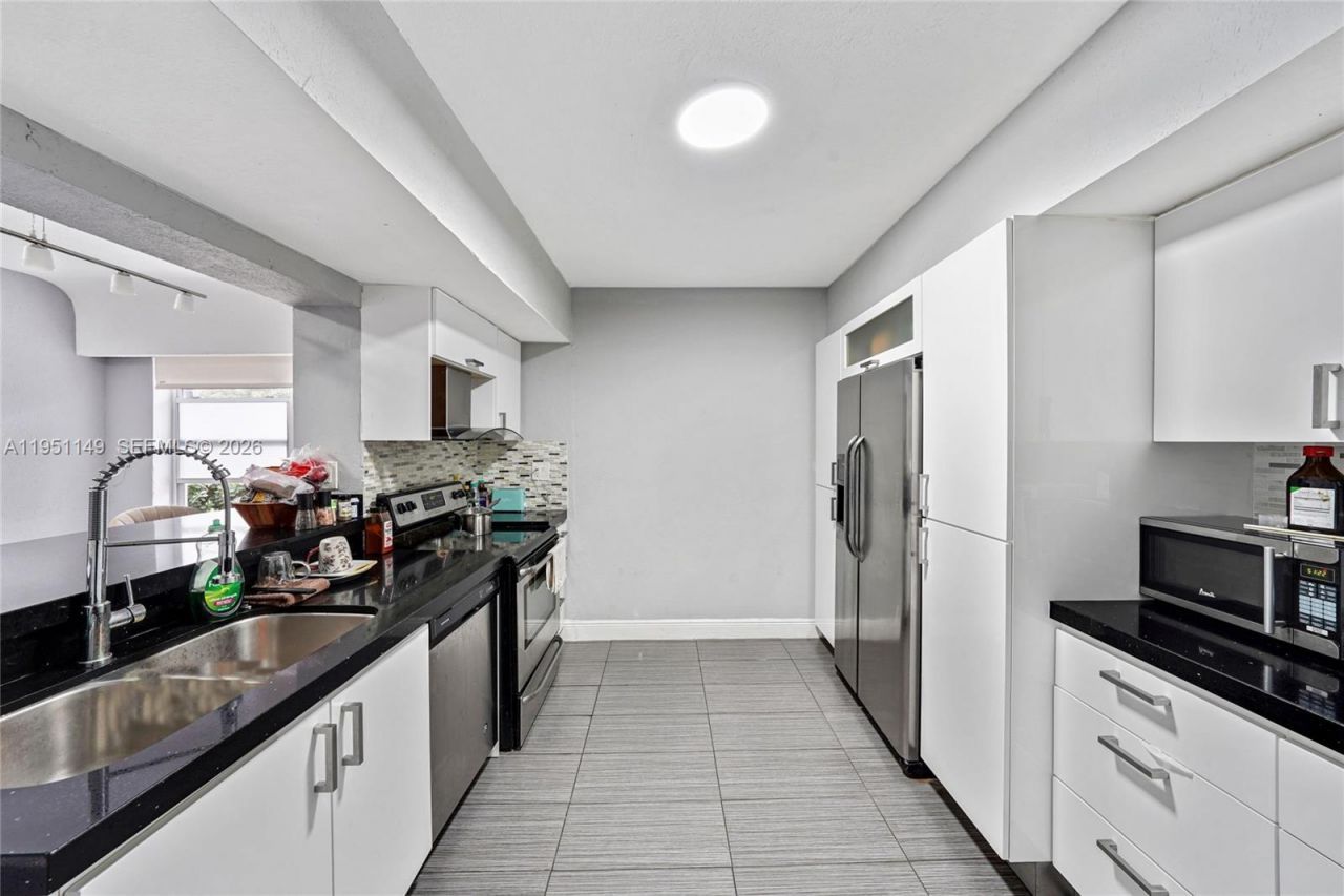 2534 Monroe St, Hollywood, FL 33020 Photo