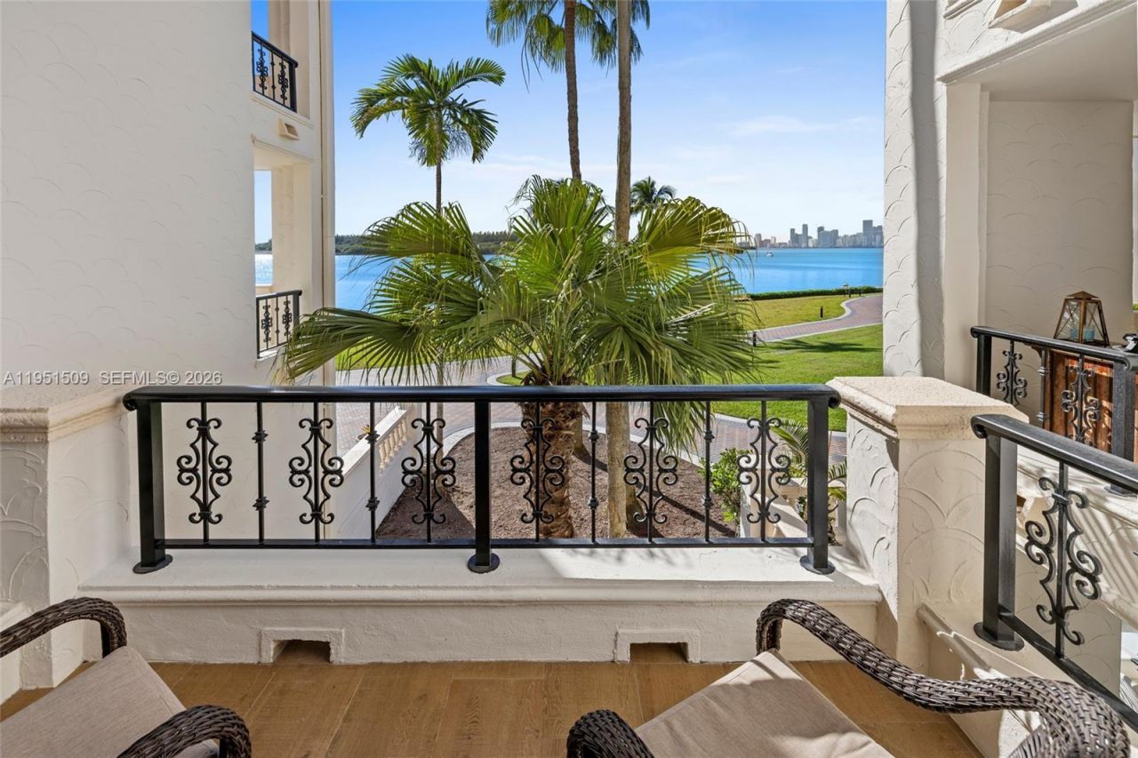 2225 Fisher Island Dr , Unit 3205, Miami Beach, FL 33109 Photo