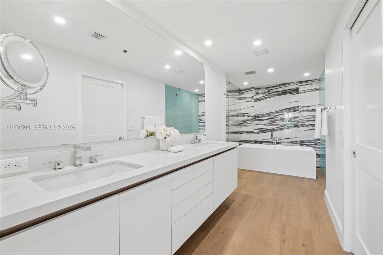 2225 Fisher Island Dr , Unit 3205, Miami Beach, FL 33109 Photo