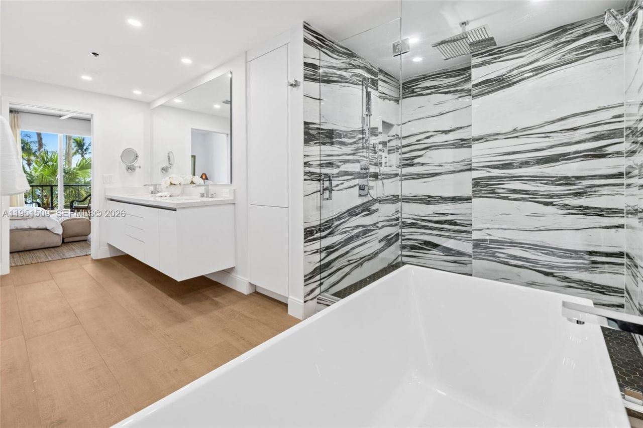 2225 Fisher Island Dr , Unit 3205, Miami Beach, FL 33109 Photo