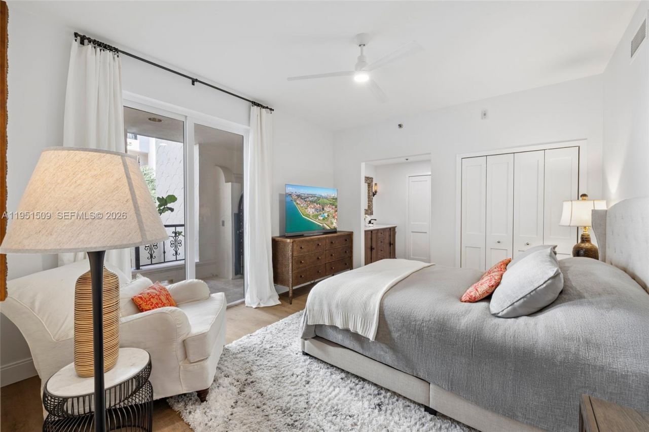 2225 Fisher Island Dr , Unit 3205, Miami Beach, FL 33109 Photo