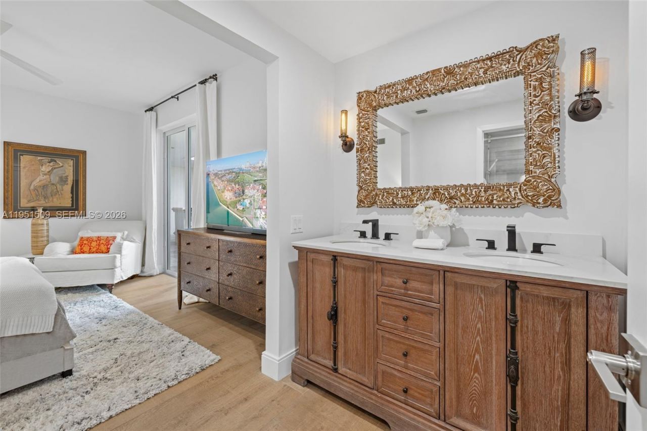 2225 Fisher Island Dr , Unit 3205, Miami Beach, FL 33109 Photo