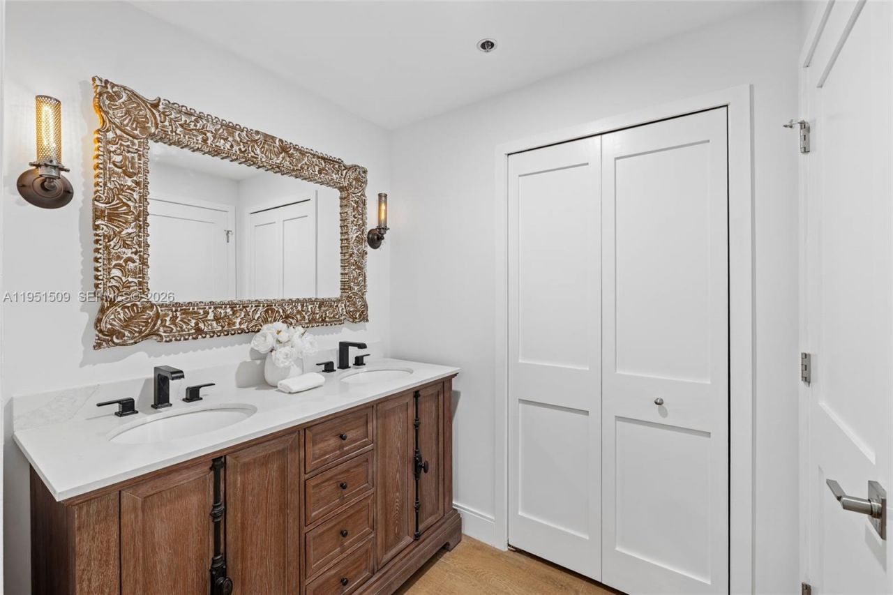 2225 Fisher Island Dr , Unit 3205, Miami Beach, FL 33109 Photo