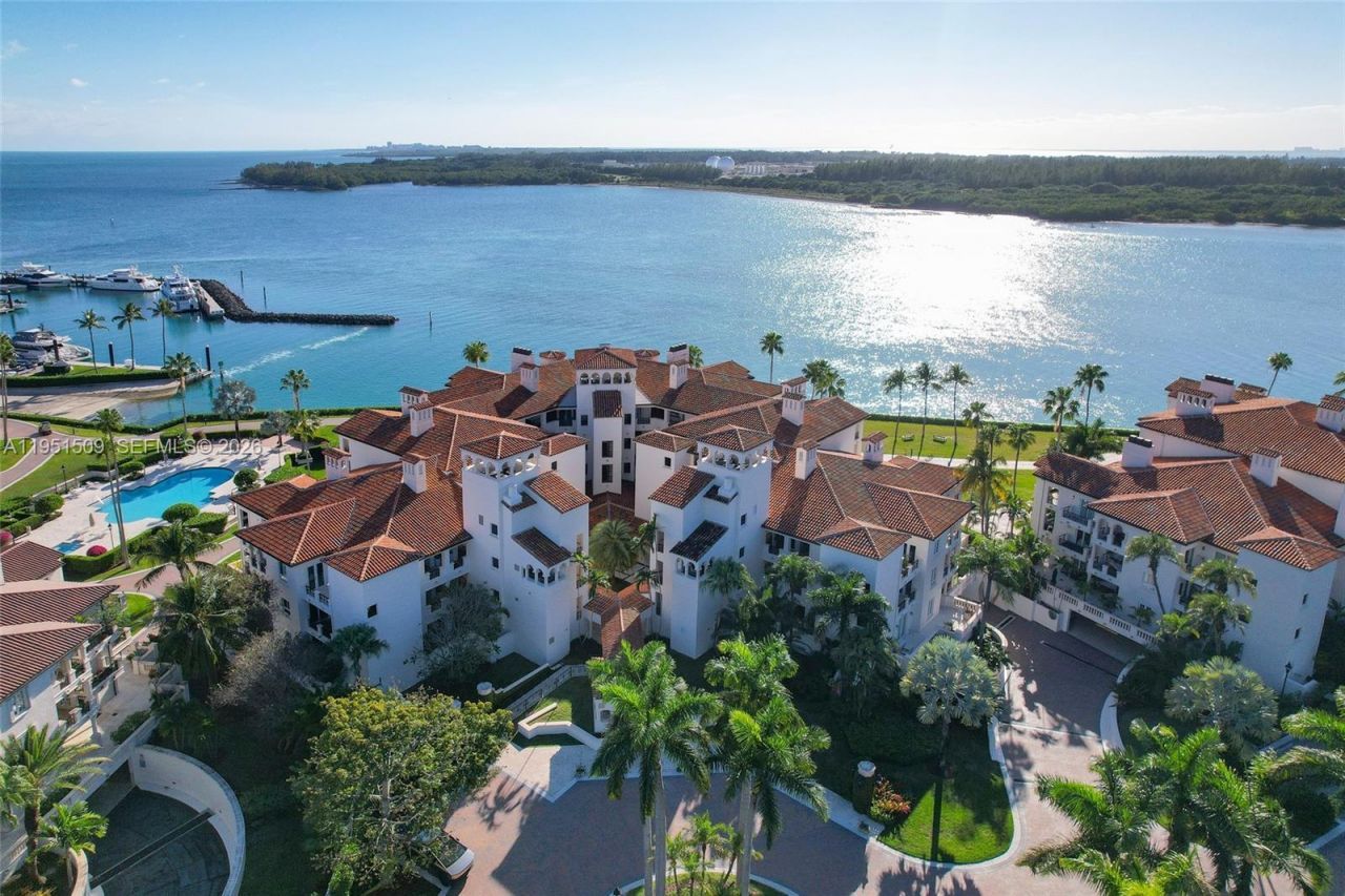 2225 Fisher Island Dr , Unit 3205, Miami Beach, FL 33109 Photo