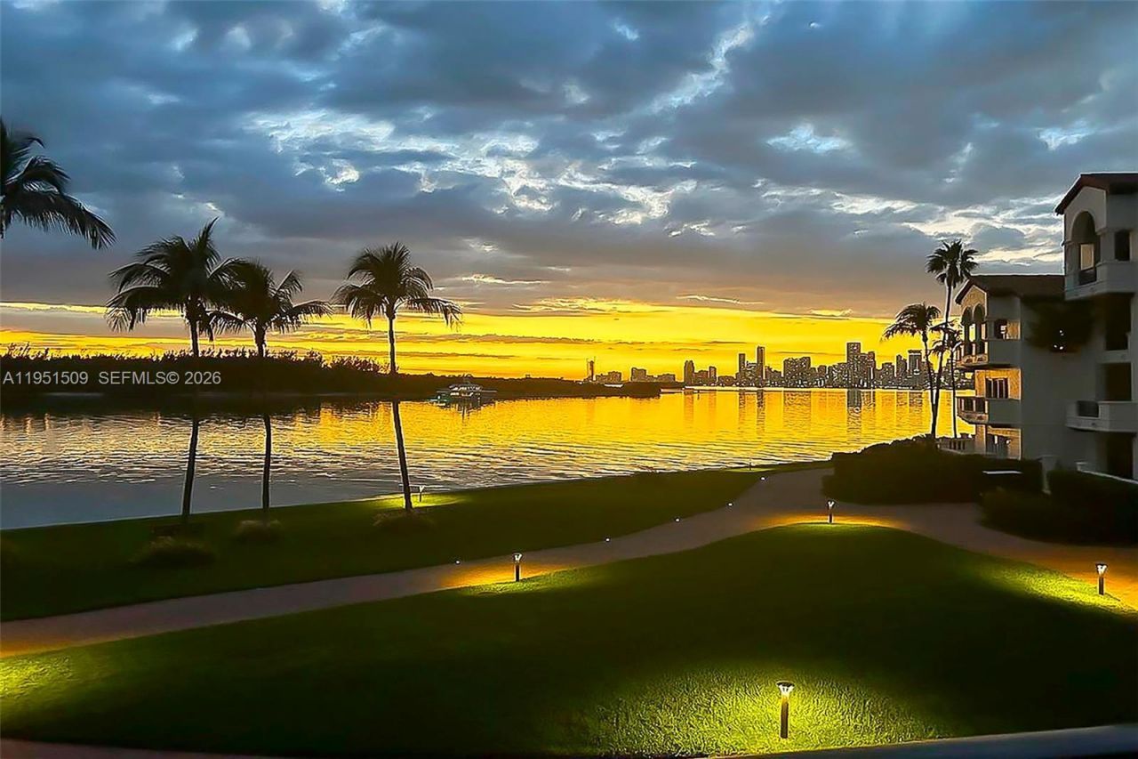 2225 Fisher Island Dr , Unit 3205, Miami Beach, FL 33109 Photo