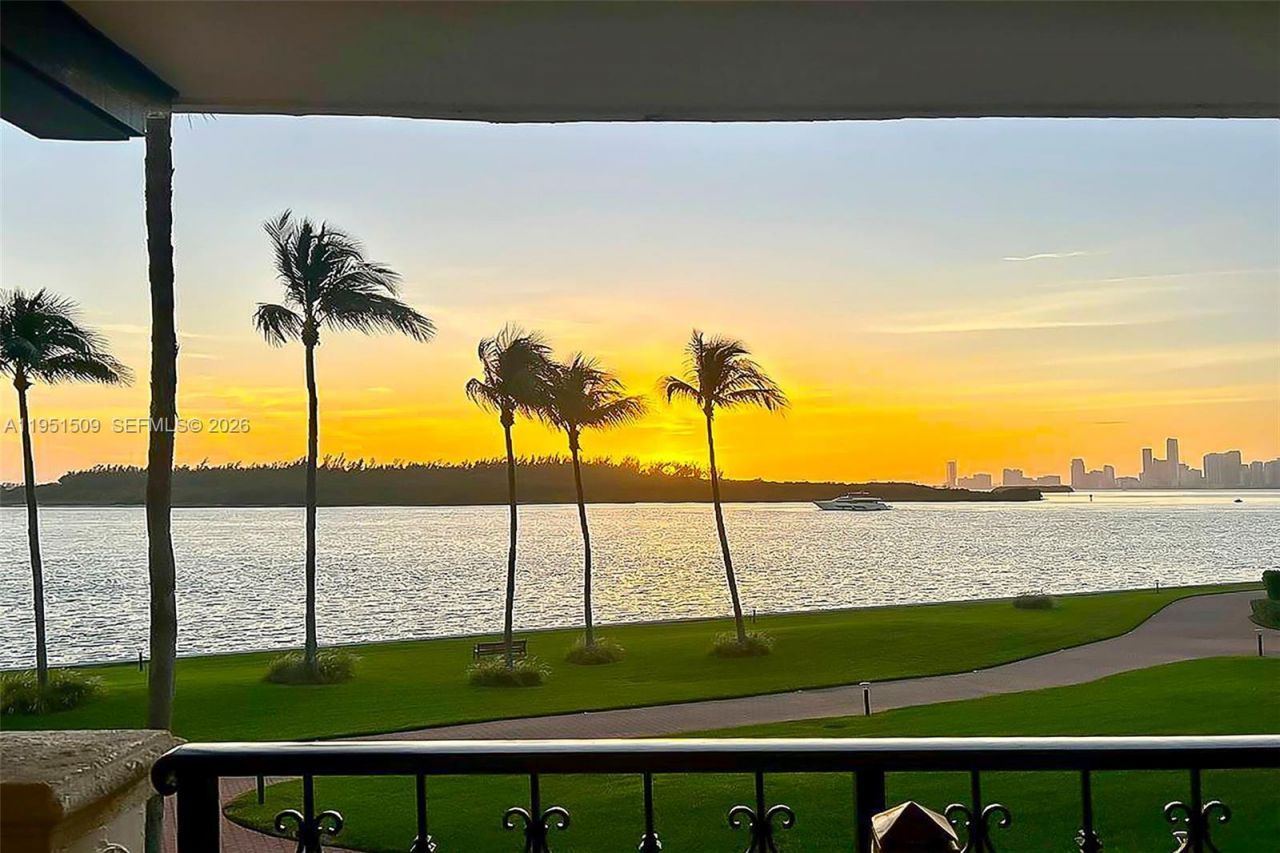 2225 Fisher Island Dr , Unit 3205, Miami Beach, FL 33109 Photo
