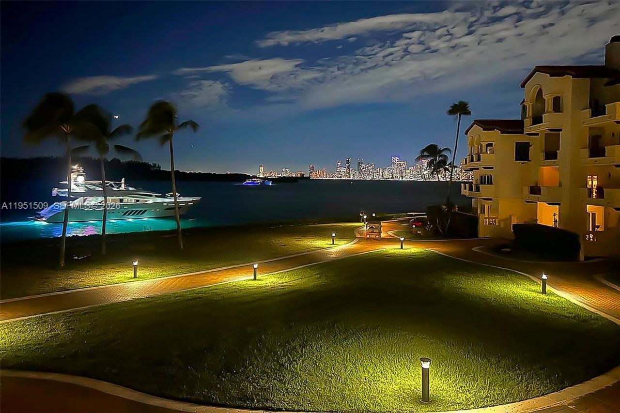 2225 Fisher Island Dr , Unit 3205, Miami Beach, FL 33109 Photo