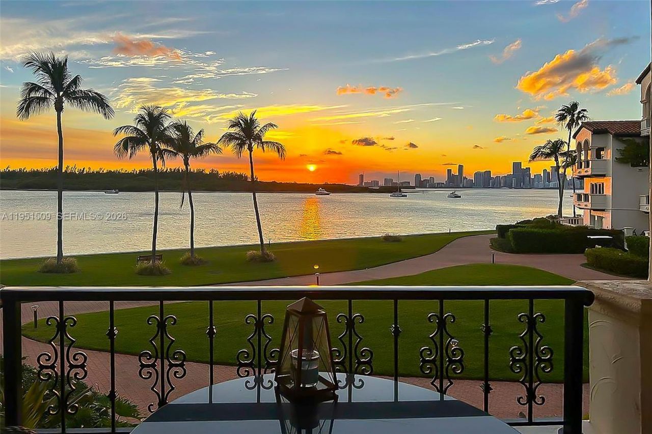 2225 Fisher Island Dr , Unit 3205, Miami Beach, FL 33109 Photo