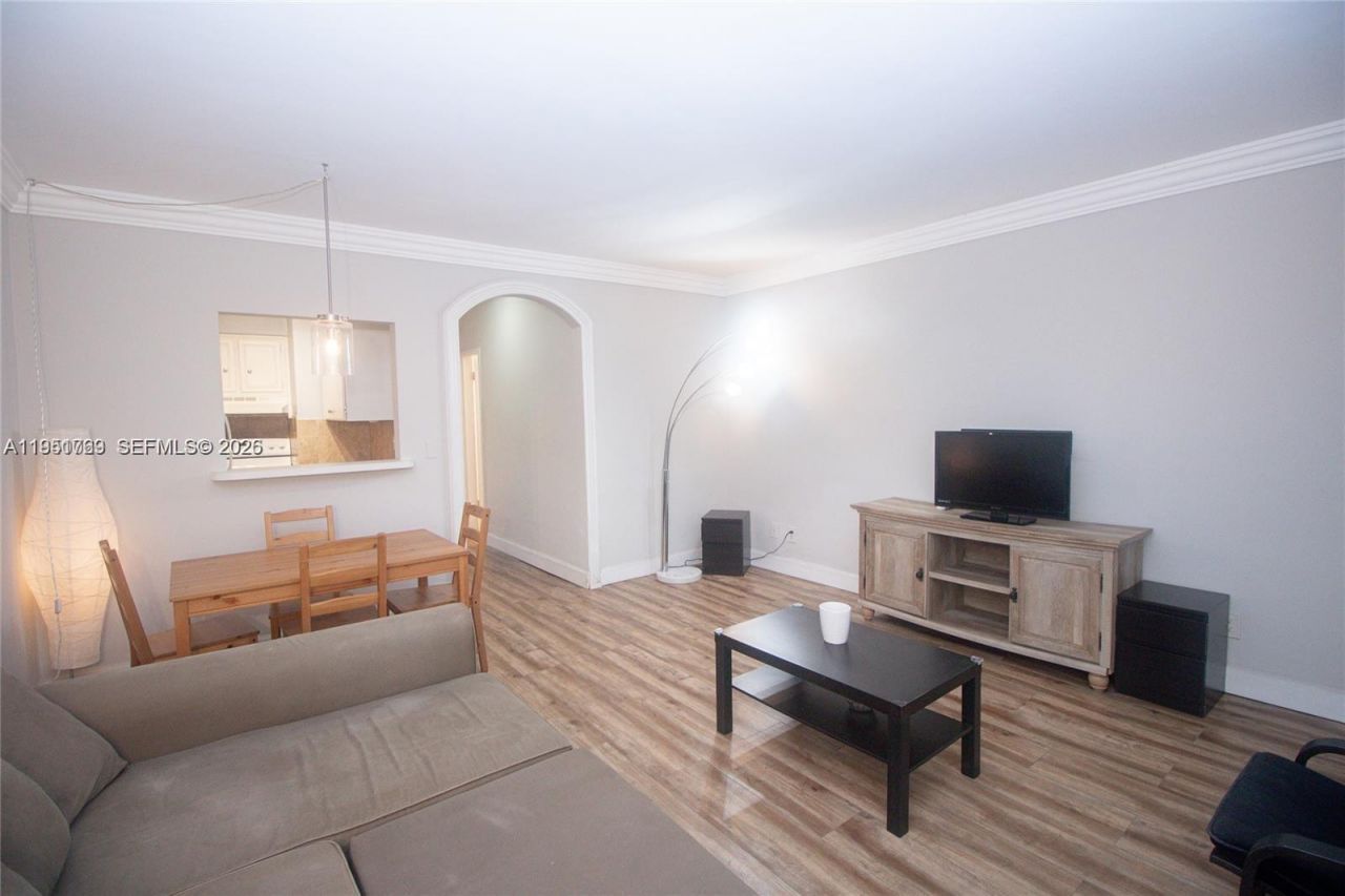 600 Layne Blvd, Unit 130, Hallandale Beach, FL 33009 Photo