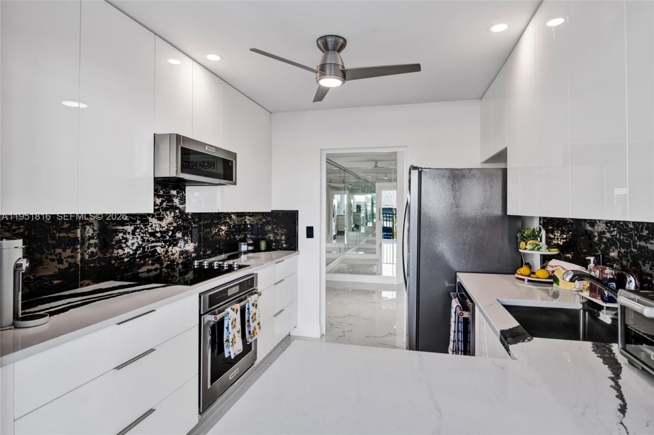 3101 NE 47th Ct, Unit 303, Fort Lauderdale, FL 33308 Photo