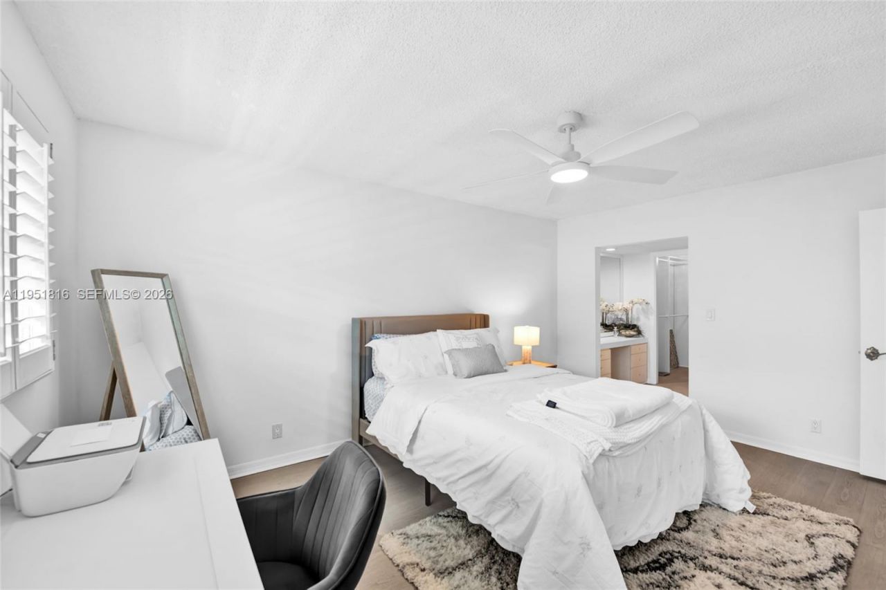 3101 NE 47th Ct, Unit 303, Fort Lauderdale, FL 33308 Photo