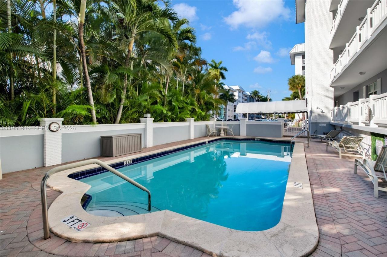 3101 NE 47th Ct, Unit 303, Fort Lauderdale, FL 33308 Photo