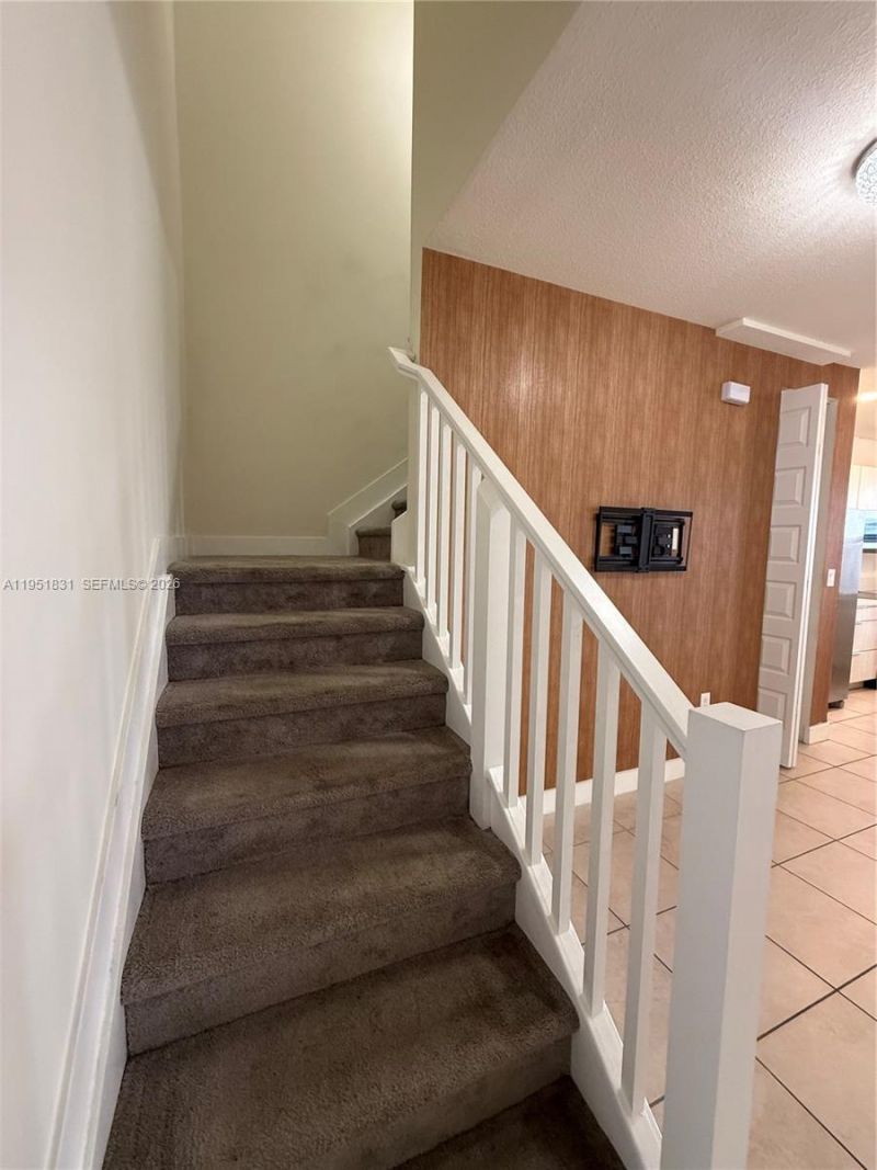 9113 NW 159th St, Unit 9113, Miami Lakes, FL 33018 Photo