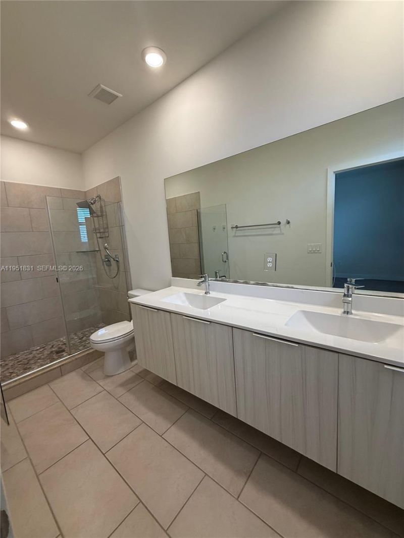 9113 NW 159th St, Unit 9113, Miami Lakes, FL 33018 Photo