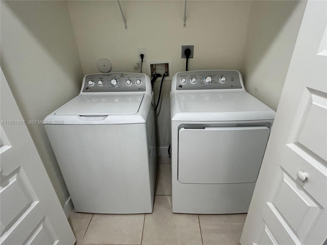 9113 NW 159th St, Unit 9113, Miami Lakes, FL 33018 Photo