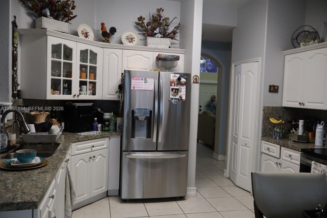 16750 NW 78th Ave, Miami Lakes, FL 33016 Photo