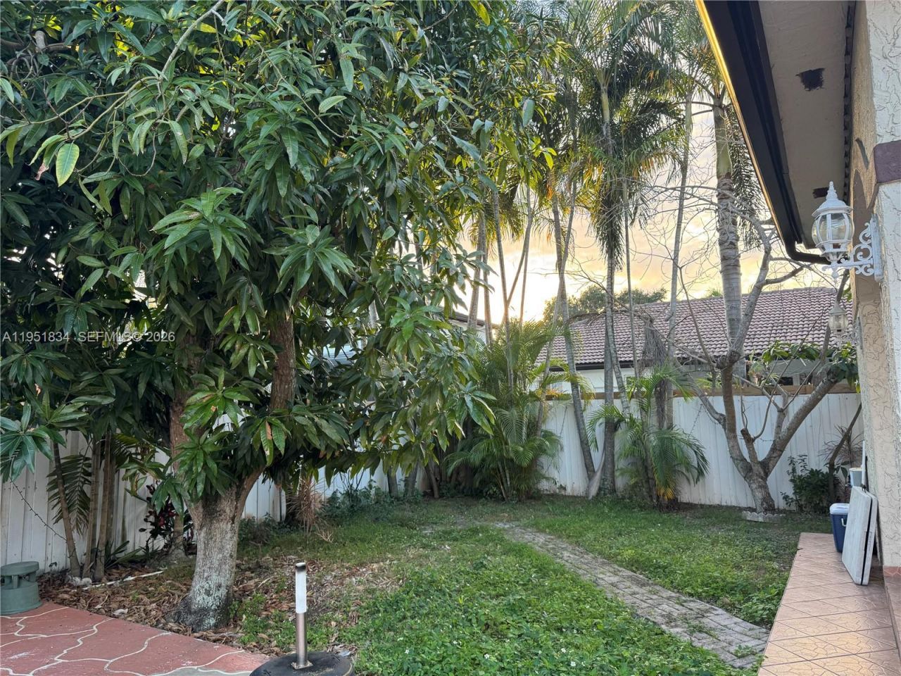 16750 NW 78th Ave, Miami Lakes, FL 33016 Photo