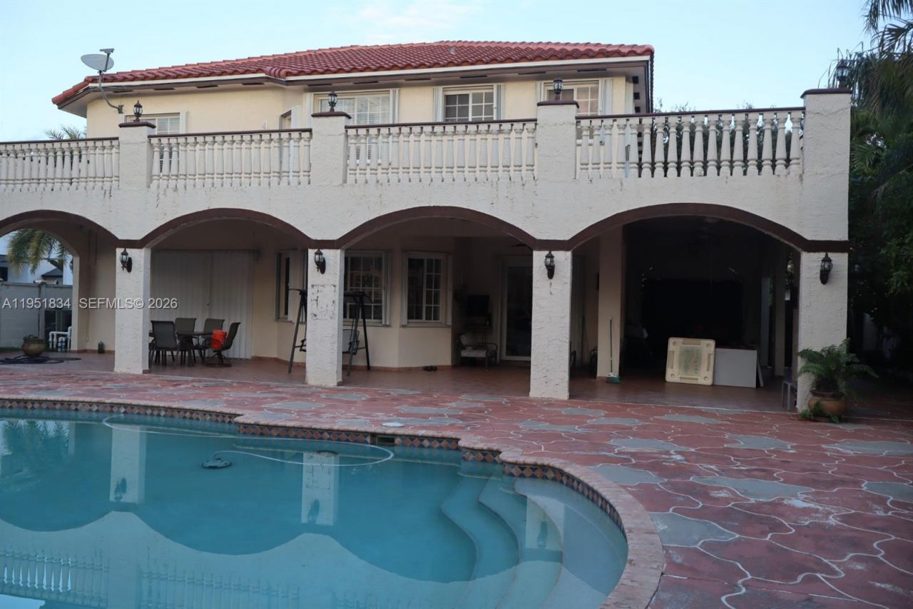 16750 NW 78th Ave, Miami Lakes, FL 33016 Photo