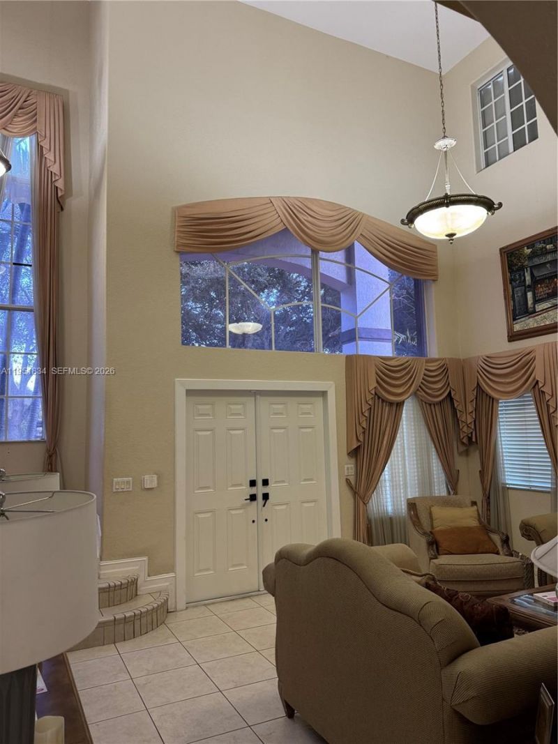 16750 NW 78th Ave, Miami Lakes, FL 33016 Photo