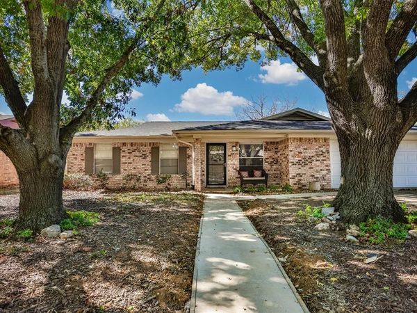 1203 Aspen Road, Gainesville, TX 76240