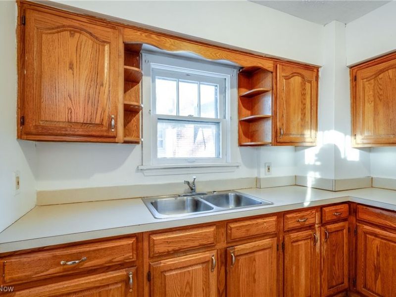 1228 Murray Avenue, Akron, OH 44310 Photo 12