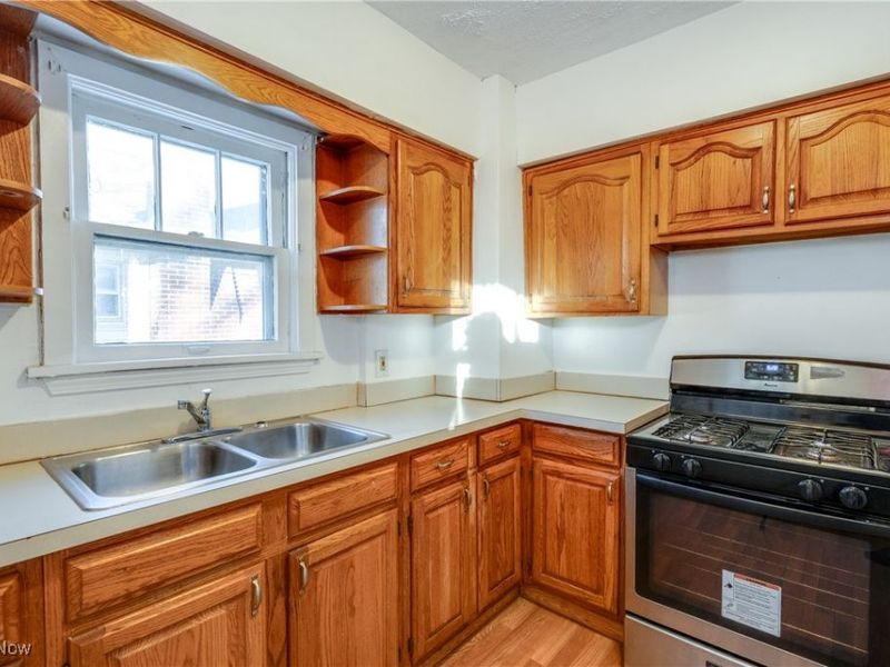 1228 Murray Avenue, Akron, OH 44310 Photo 13