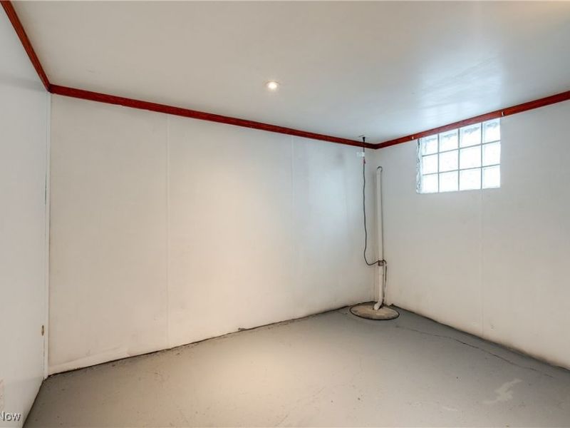 1228 Murray Avenue, Akron, OH 44310 Photo 22