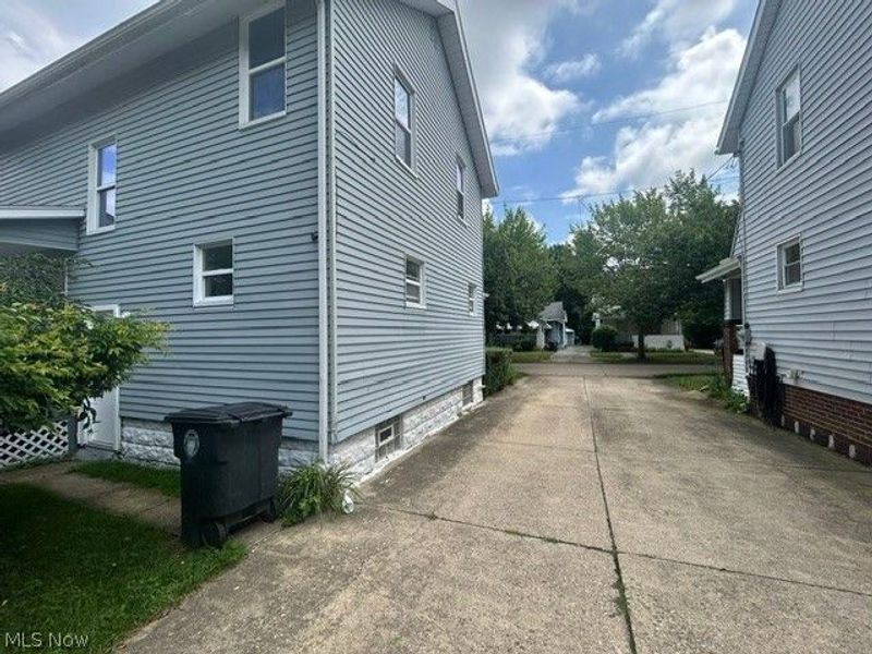 1228 Murray Avenue, Akron, OH 44310 Photo 25