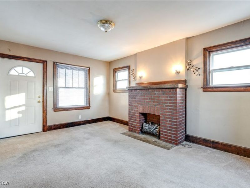 1228 Murray Avenue, Akron, OH 44310 Photo 5