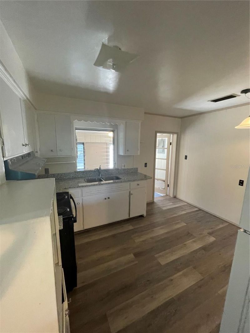 143 E South Street, Deland, FL 32724 Photo