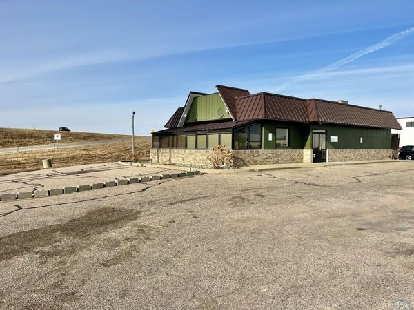 1101 W Main Street, Elk Point, SD 57025