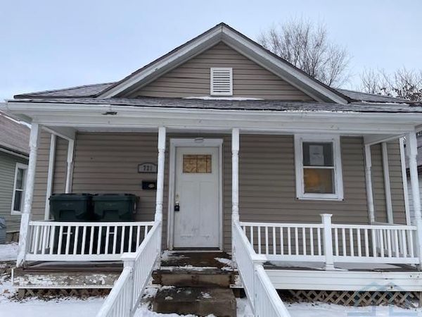 721 W 4TH, Sioux City, IA 51103
