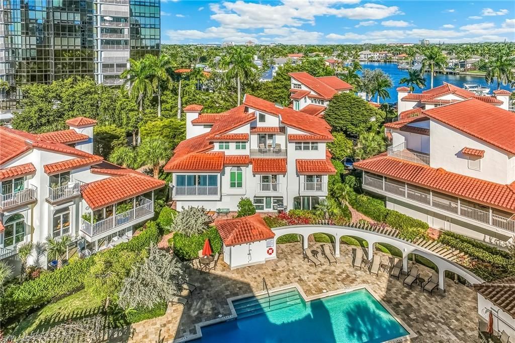 4705 Villa Mare Ln, Naples, FL 34103 Photo