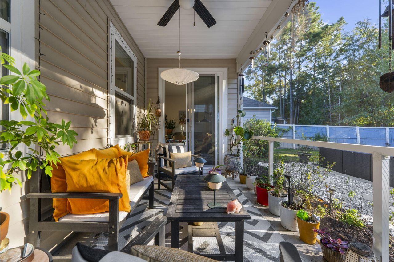 1035 Sago Palm Court Photo 33