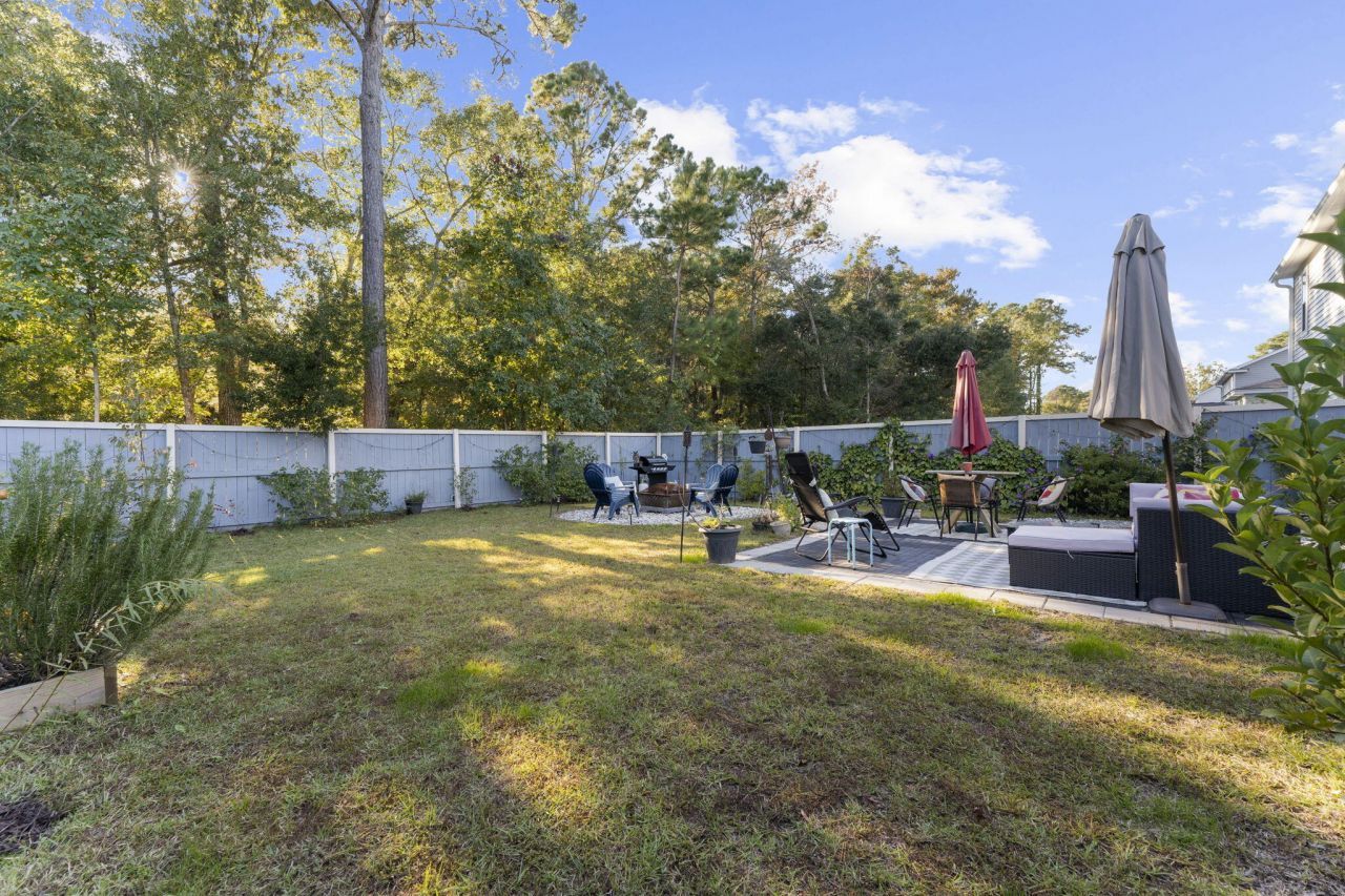 1035 Sago Palm Court Photo 36