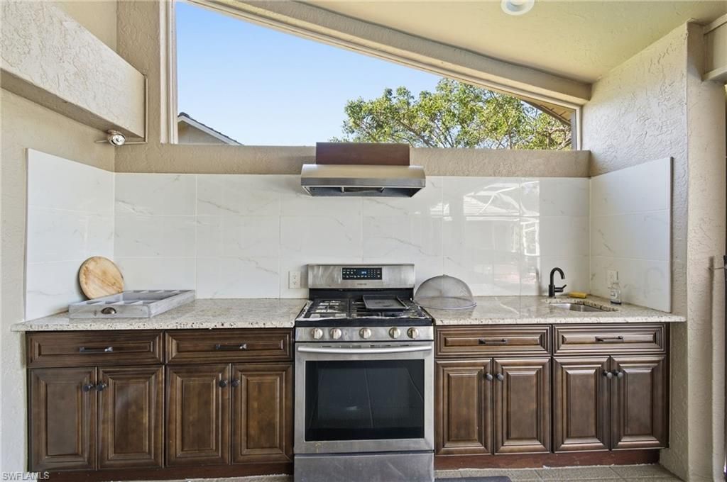 20 Timberland Cir N, Fort Myers, FL 33919 Photo