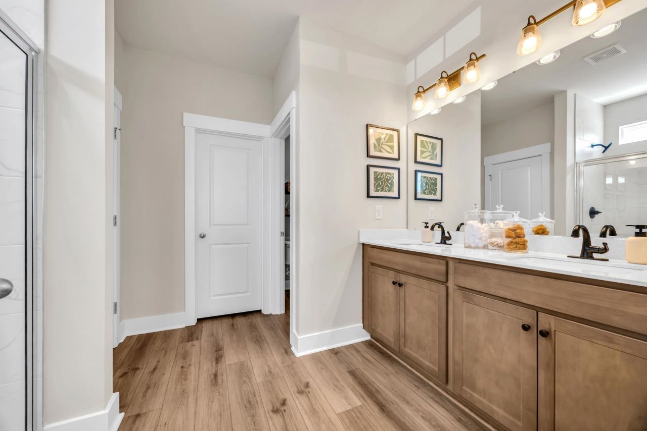 215 Letha Dr Photo 31