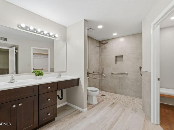 639 S 77TH Street, Mesa, AZ 85208