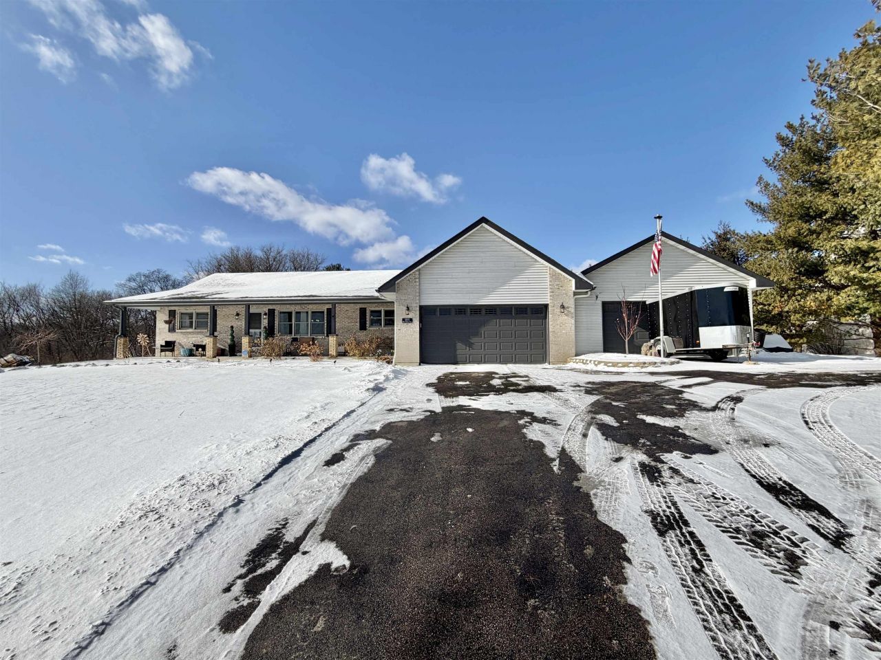 5235 W Forest Trail, ROCKFORD, IL 61109