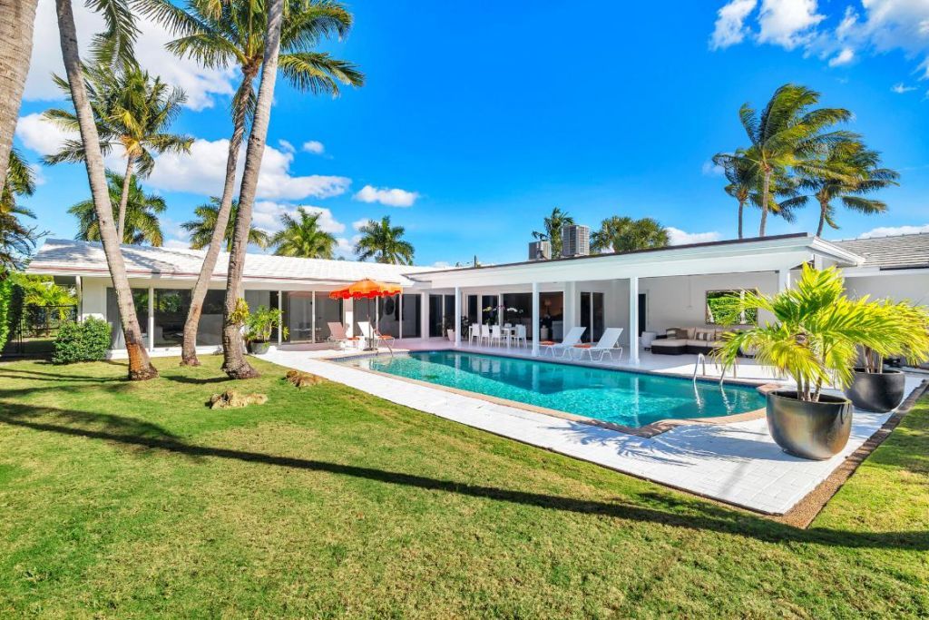 2015 Notre Dame Drive, Lake Worth Beach, FL 33460 Photo