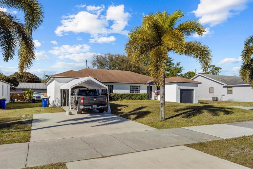 2593 SE Indian Street, Stuart, FL 34997 Photo