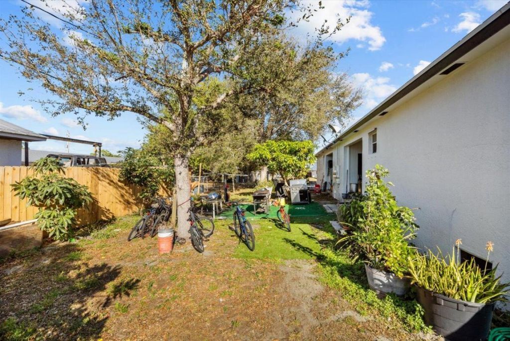 2593 SE Indian Street, Stuart, FL 34997 Photo