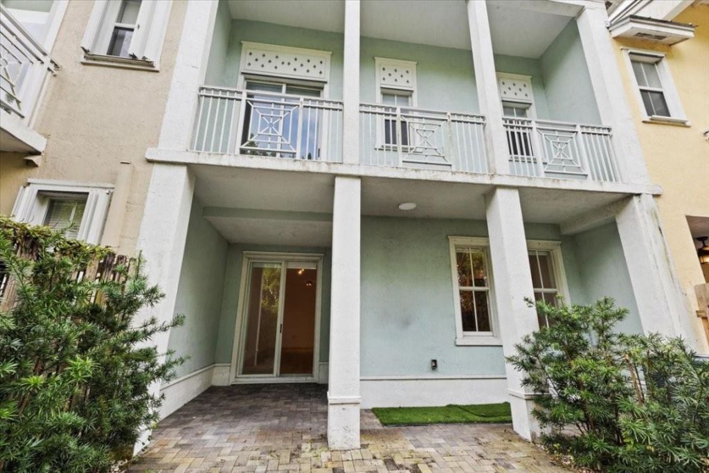 10821 NW 76th Lane, Unit 10821, Doral, FL 33178 Photo