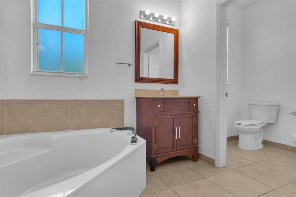 10821 NW 76th Lane, Unit 10821, Doral, FL 33178 Photo